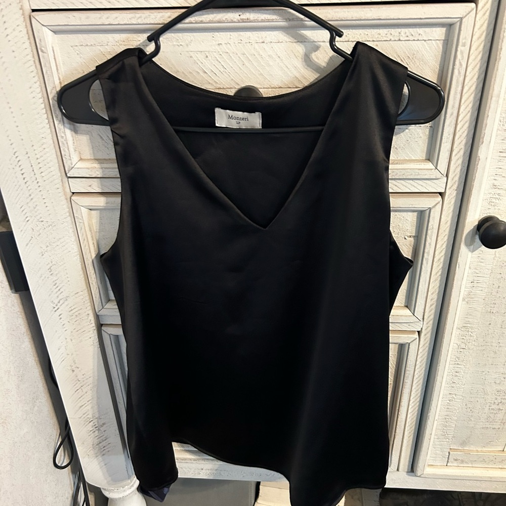 Monteau blouse only worn once